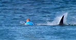 Sud Africa, squalo attacca il campione di surf Fanning