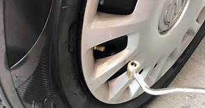 Reifenluftdruck PKW Reifen Luft nachfüllen Auto Reifen Aufpumpen Reifendruck Opel Corsa E Anleitung