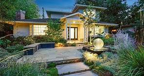 Sophisticated Artful Home in Palo Alto, California