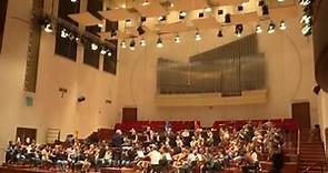 Nicola Piovani dirige l'orchestra Rai all'auditorium di Torino