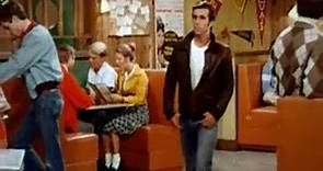 Happy Days S03E01 Fonzie Moves In