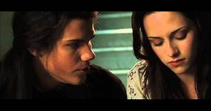 The Twilight Saga: New Moon - Official® Trailer [HD]