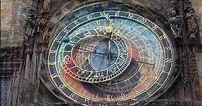 El Tiempo Inmortal: 😀 Historia y Magia del Reloj Astronómico de Praga