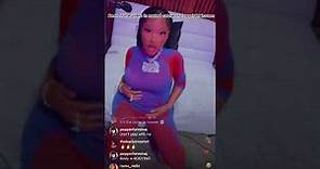 Nicki minaj goes instagram live and starts twerking 9/22/23