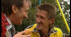 ChuckleVision 3x01 Stand and Deliver