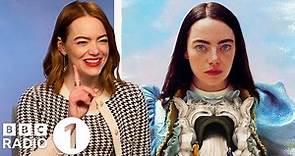 “Bella!!!” Emma Stone and the Poor Things cast on *those* accents, *that* dance and cracking up.