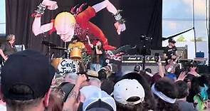 Circle Jerks Perform “Live Fast Die Young” At Camp Punk In Drublic 2023