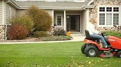 The Best Small Riding Lawn Mowers: Buying Guide (2023)