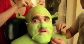 Brian d'Arcy James Shows How He Created a Monster (Shrek)