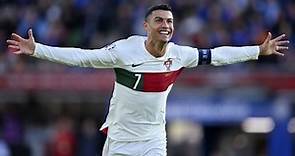 Cristiano Ronaldo anotó el gol de la victoria en el último minuto en la aparición número 200 con Portugal, alcanzando un nuevo récord