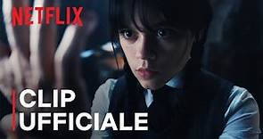 Mercoledì Addams vs Mano | Clip ufficiale | Netflix Italia