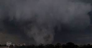 Tuscaloosa, Alabama Terrorized by Tornadoes, Hundreds Dead