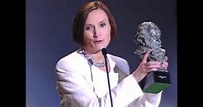 Pilar Miró gana el Goya a Mejor Dirección en 1997