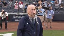 Frank Sinatra Jr. sings national anthem