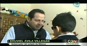 Eruviel Ávila da beca a Fernando, niño al que su mamá le quita los ojos en un ritual