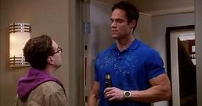 Leonard vs Kurt - The Big Bang Theory