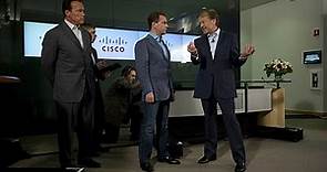 Medvedev tours Twitter, Silicon Valley