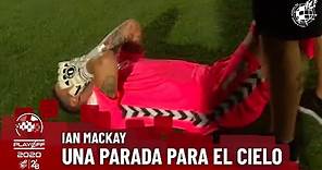 Ian Mackay, una parada directa al cielo en el play off de ascenso a Segunda