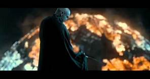 Harry Potter and the Deathly Hallows part 2 - Voldemort destroys the shield (HD)