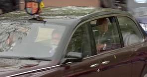 Incoronazione Carlo III, l'arrivo a Buckingham Palace con Camilla per prepararsi alla cerimonia