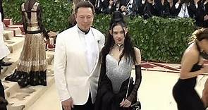 Elon Musk and Grimes at the 2018 MET Gala