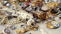 Best Ways to Sell Old Jewelry & Turn Your Heirlooms Into Cash | LoveToKnow