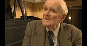 A Life Of Q - Documentary about Desmond Llewelyn' life
