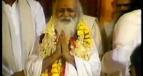 A Very Special Video of Maharishi Mahesh Yogi with Maharishi Vedic Pandits. January 12th, 1990
