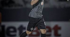 Diego Costa debutó con un gol y salvó al Mineiro