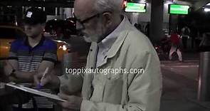 Frank Oz - SIGNING AUTOGRAPHS in New York City