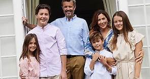 ¡Qué mayores! Los hijos de Federico y Mary de Dinamarca sorprenden en su último posado familiar