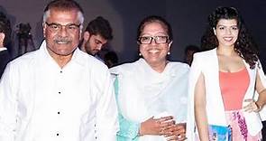 Legendary Villain Sharat Saxena With His Wife, and Daughter | Son, Biography, Life Story