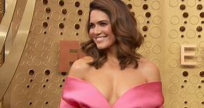 2019 Emmys: Mandy Moore Hits the Red Carpet in Stunning Color-Block Ensemble