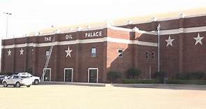 Owner of The Oil Palace, Bobby Joe Manziel Jr., dies