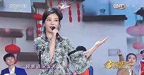 Vicki Zhao / 赵薇 (Zhao Wei): Live singing - 2016 CCTV Chinese New Year Spring Festival Gala