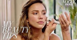 Jessica Alba’s Glamorous Bronzed Makeup Look | My Beauty Tips | Vogue Paris