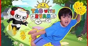 Ryan Plays Tag with Ryan Game on iPad with Mommy! Ryan VS Mommy Who scores higher Challenge!