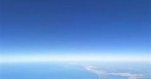 ✈️¡Así de hermoso el paisaje aéreo! Capitán Ángel graba su arribo al aeropuerto de Los Mochis, #Sinaloa Créditos: Capitán Ángel | Línea Directa Portal