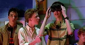 Sixteen Candles - Un compleanno da ricordare | movie | 1984 | Official Trailer - video Dailymotion