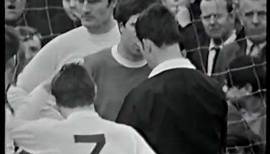 1968/69 Arsenal v Leeds United - Gary Sprake punches Bobby Gould