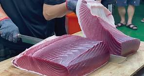 580磅!巨大黑鮪魚切割達人直播秀/Amazing Giant bluefin tuna cutting Master-台灣街頭美食