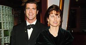 What happened to Mel Gibson's ex-wife, Robyn Moore Gibson?