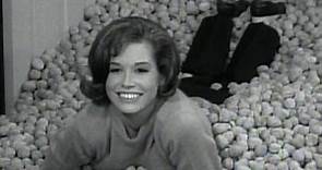Actress Mary Tyler Moore dead at 80