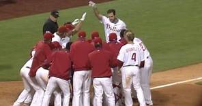 Burrell's home run wins it for the Phillies