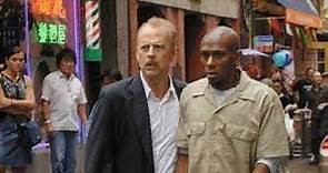 16 Blocks Full Movie Facts And Review / Bruce Willis / Mos Def