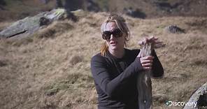 Kate Winslet - Running Wild with Bear Grylls - Building a fire