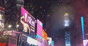 紐約時代廣場跨年盛況重現！ 水晶球降落、彩紙從天而降超夢幻-台視新聞網