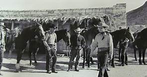 Old Tucson Studios: "Arizona Raiders" trailer. 1965