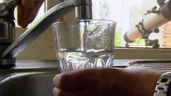 Queensland Premier ignores calls to mandate fluoridated water