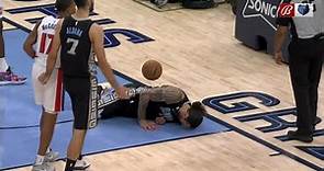 Steven Adams helped to locker room after hard fall from an apparent ankle injury | NBA on ESPN